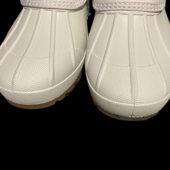 Women’s Boots size 9 - Cream color NWT - Picture 2 of 10